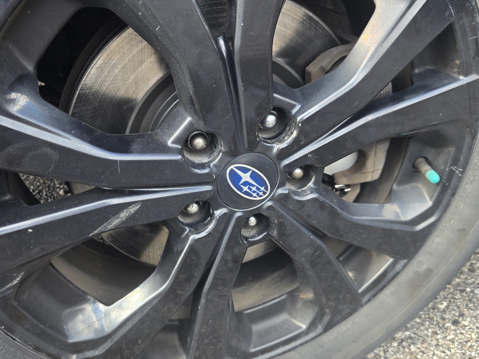 Wheel and tire